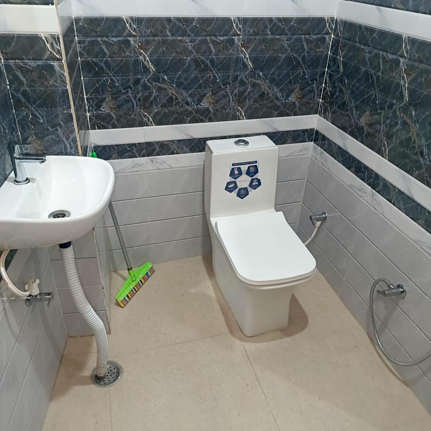 Shri Girraj Residency Hotell Mathura Eksteriør bilde
